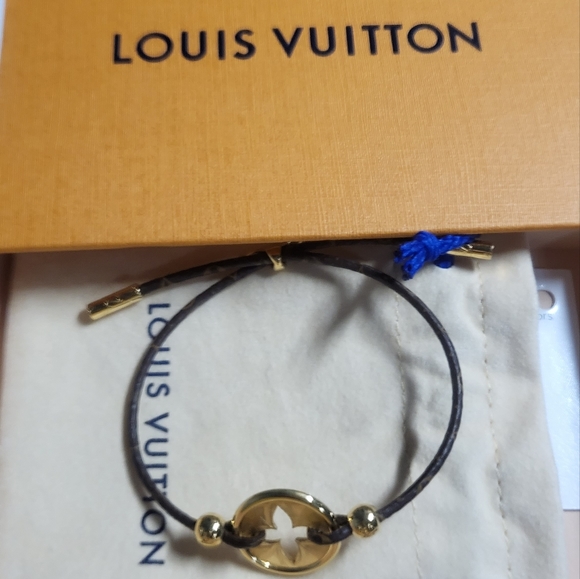 Louis vuitton leather bracelet - Picture 7 of 8